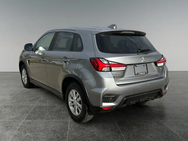 Mitsubishi Rvr Se 2020 photo 4