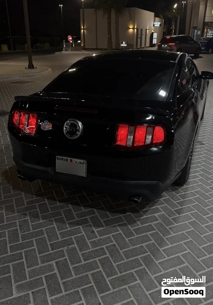 Ford Mustang 2012 photo 2