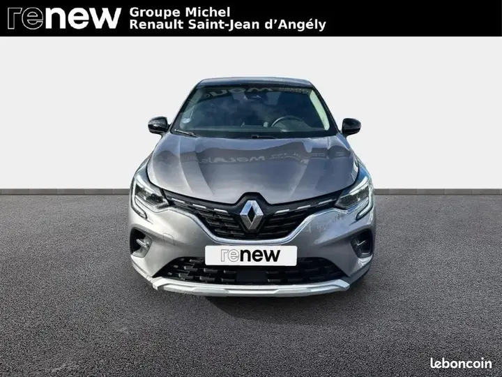 Renault Captur 2023 photo 2