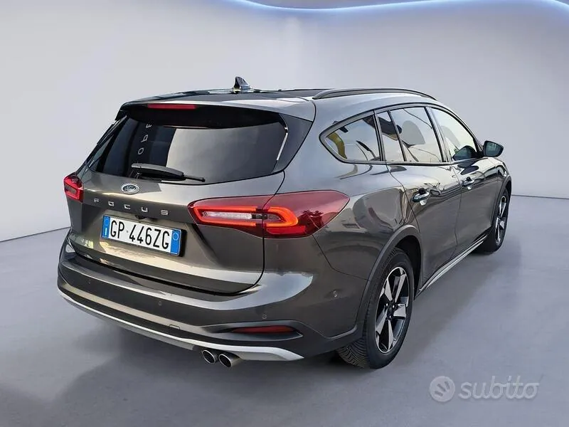 Ford Focus 2023 photo 4