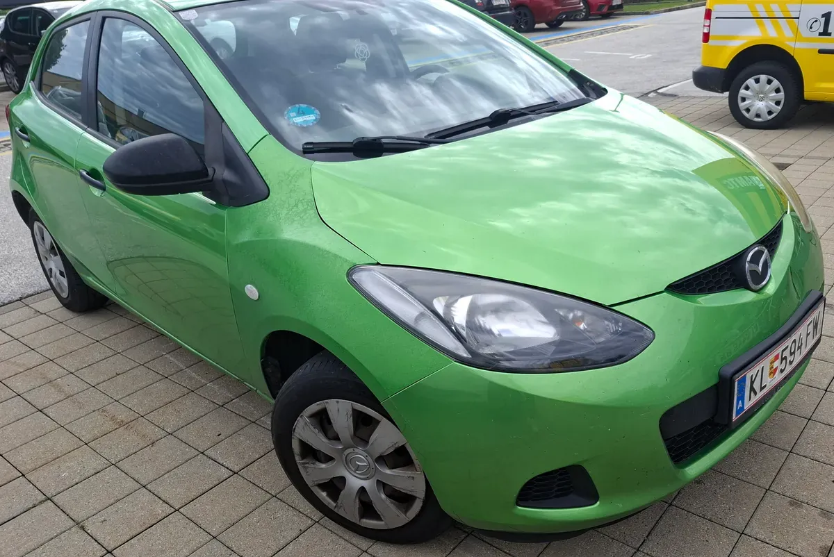 Mazda Mazda2
