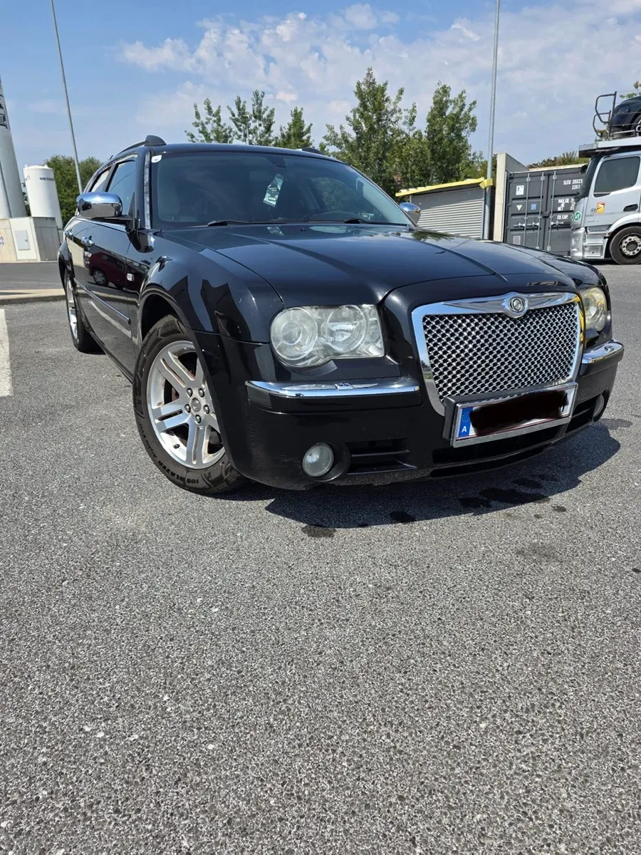 Chrysler 300 C 2007 photo 2