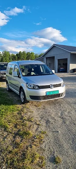 Volkswagen Caddy Maxi 2012 photo 2