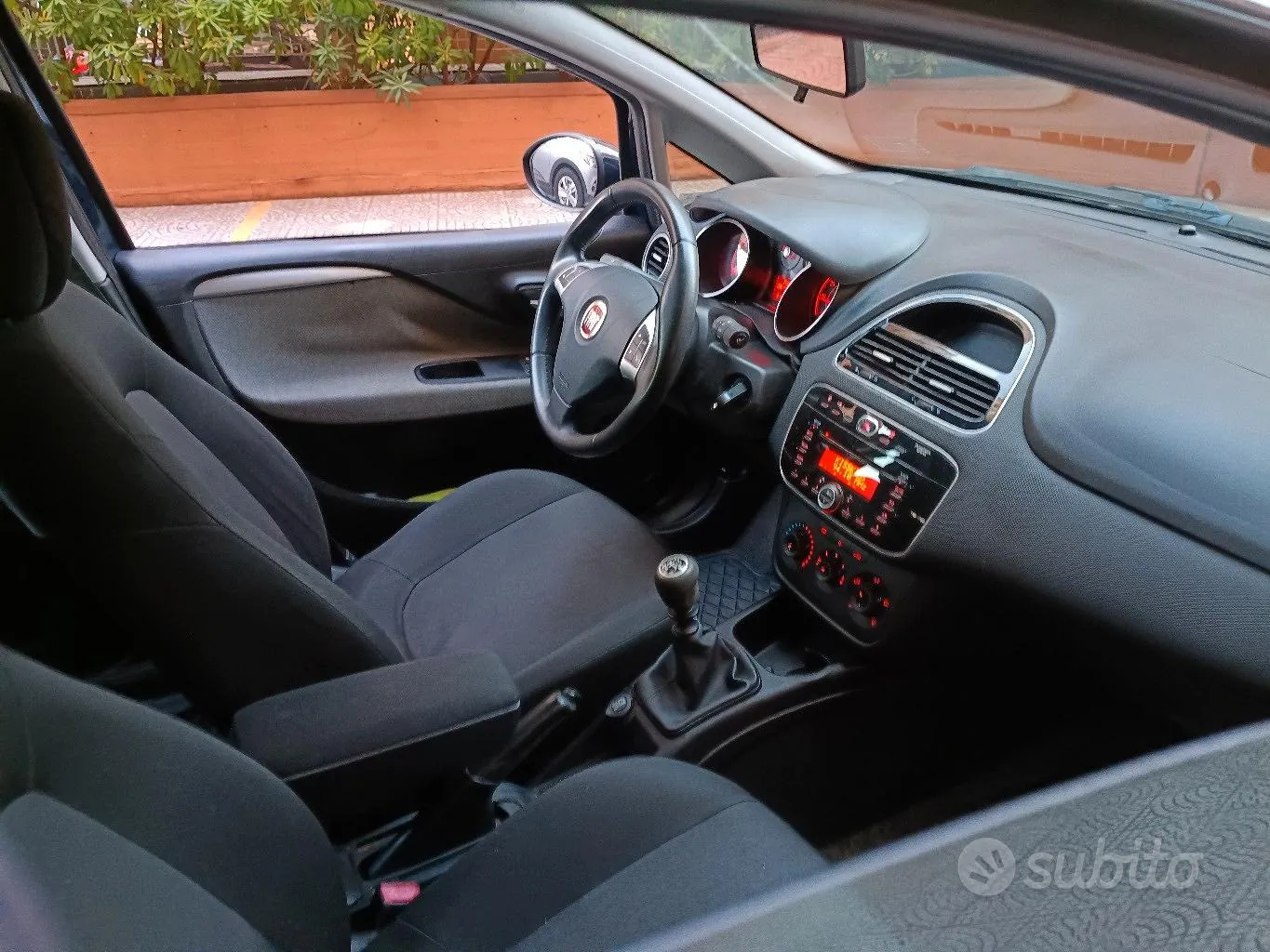 Fiat Punto 2017 photo 3