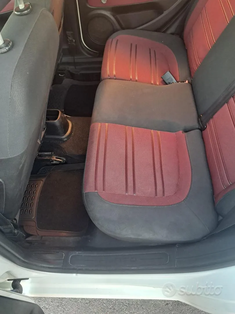 Fiat Punto Evo 2010 photo 5
