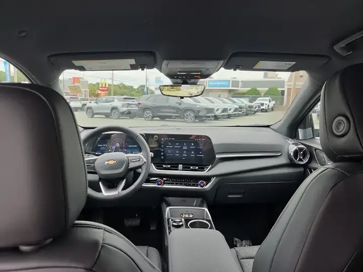 Chevrolet Equinox 2027 photo 3