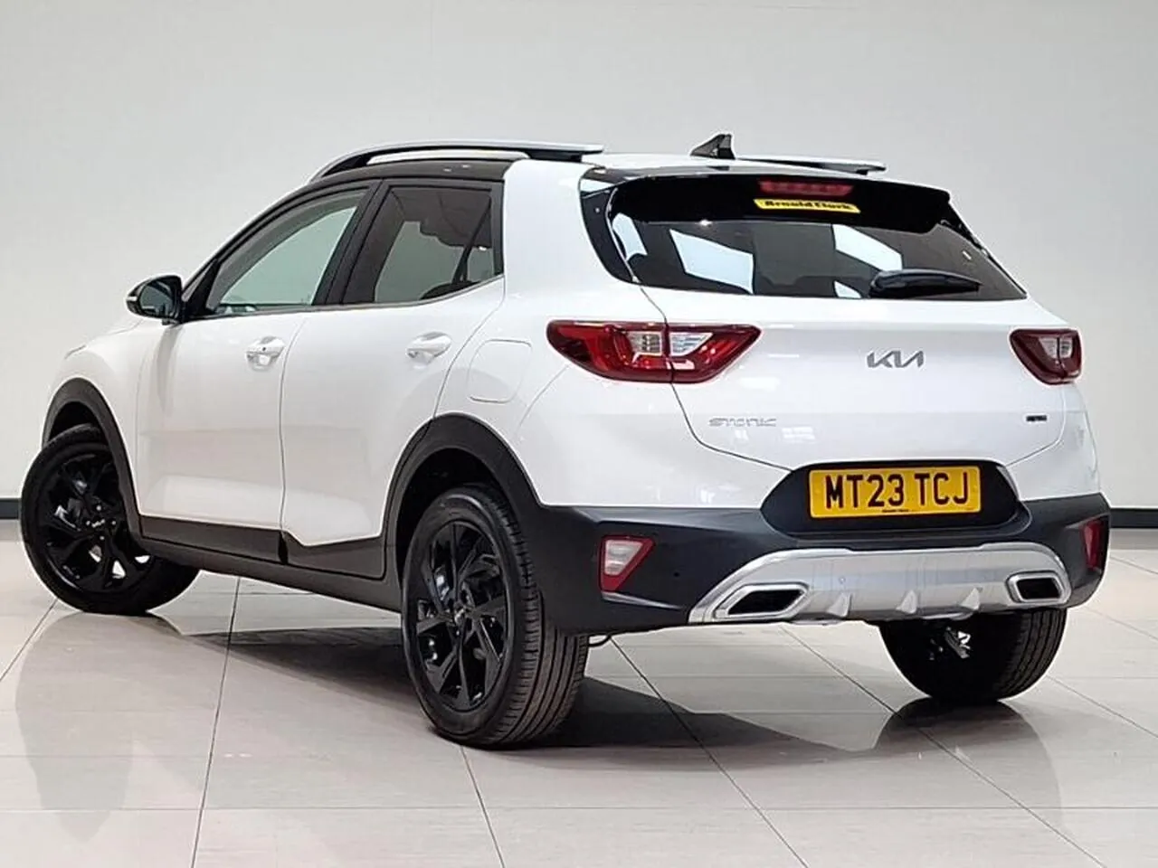 Kia Stonic 2023 photo 2