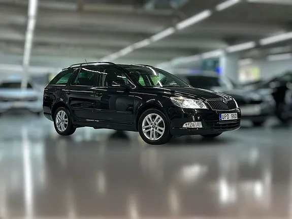 Skoda Octavia 2013 photo 2