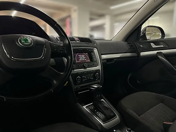 Skoda Octavia 2013 photo 4
