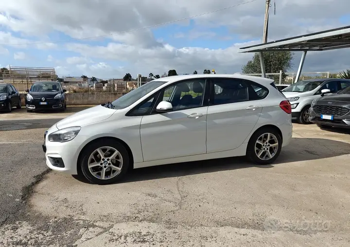 BMW 2 Series Active Tourer 2015 photo 2