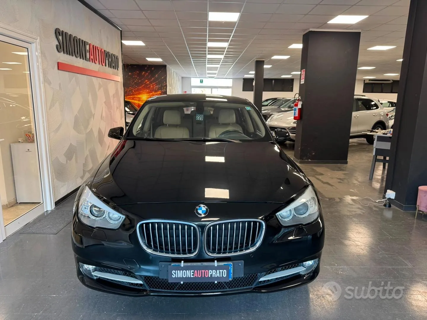 BMW 5 Series Gran Turismo 2010 photo 3