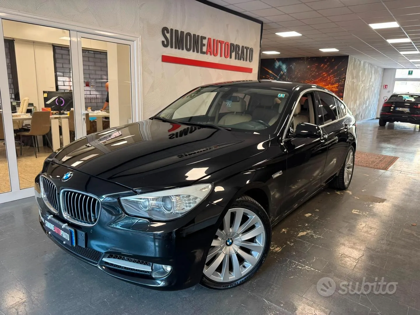 BMW 5 Series Gran Turismo 2010 photo 2