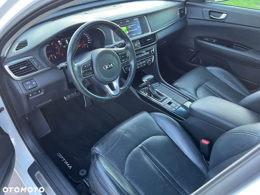 Kia Optima 2016 photo 2