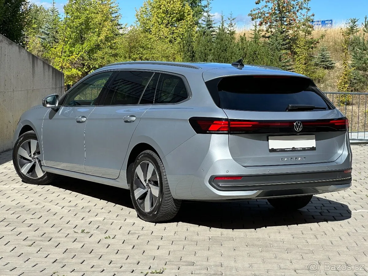 Volkswagen Passat 2025 photo 4