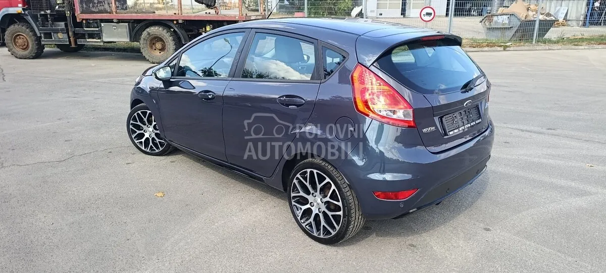 Ford Fiesta 2012 photo 5