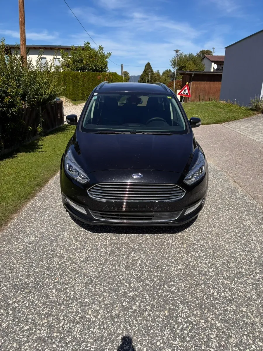 Ford Galaxy 2015 photo 2