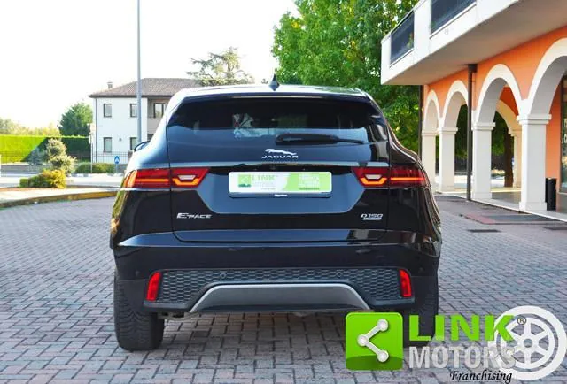 Jaguar E-Pace 2018 photo 3