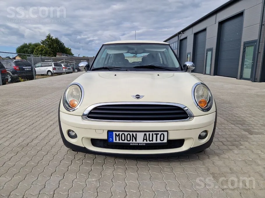 Mini One 2009 photo 2