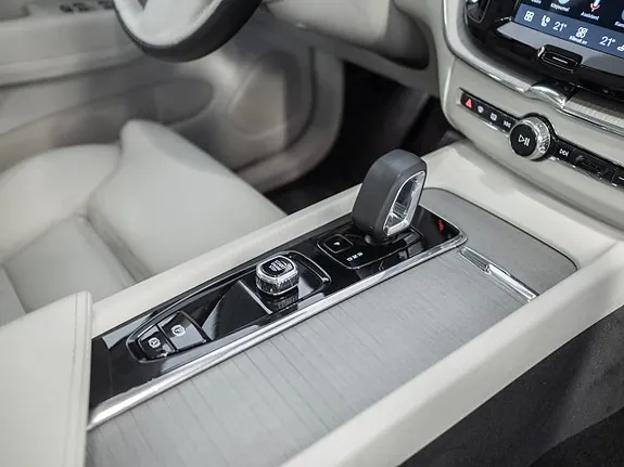 Volvo Xc60 2025 photo 4