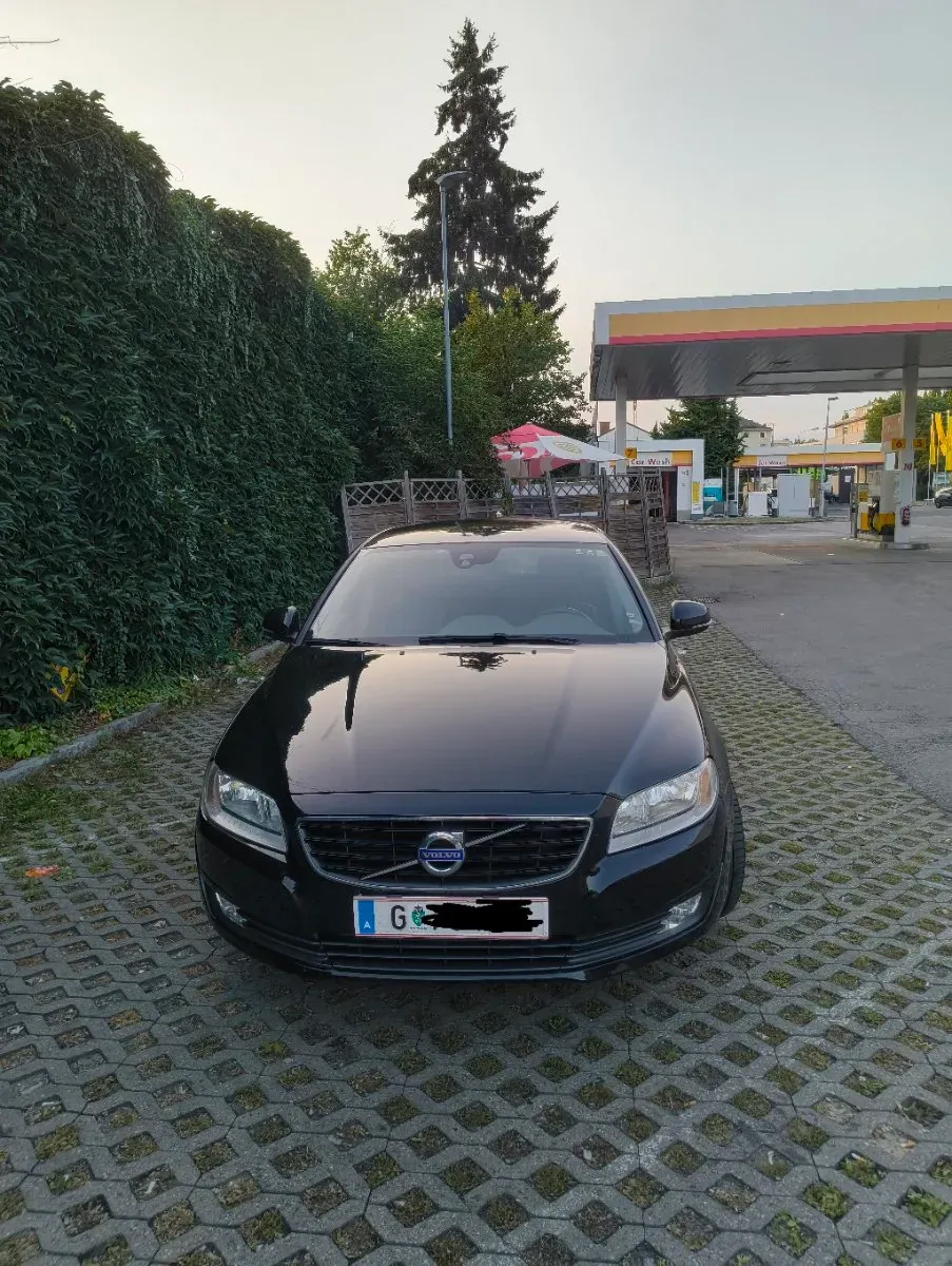 Volvo V70 2014 photo 2
