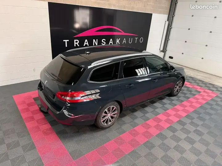 Peugeot 308 2015 photo 5