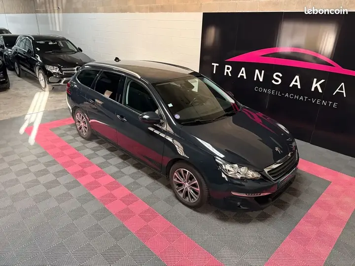 Peugeot 308 2015 photo 2