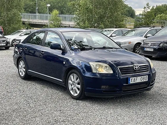 Toyota Avensis 2005 photo 2