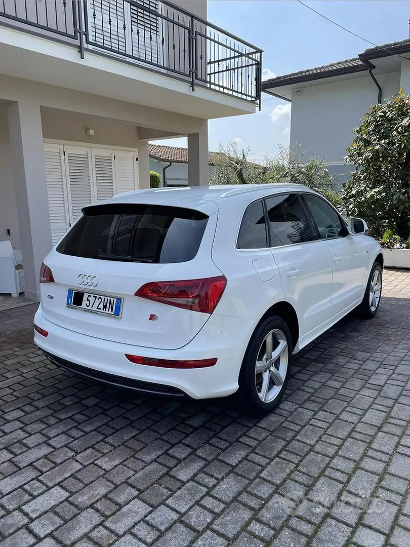 Audi Q5 2009 photo 2