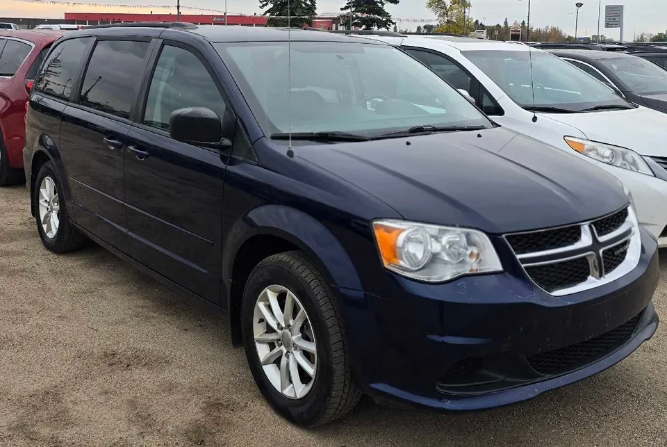 Dodge Grand Caravan 2017 photo 2