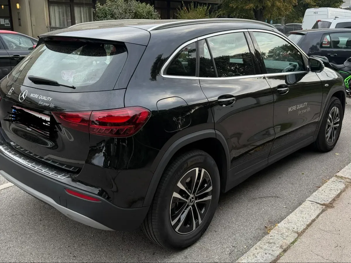 Mercedes-Benz Gla Class 2025 photo 2