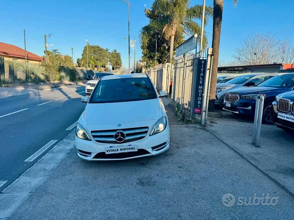 Mercedes-Benz B 200 Cdi 2012 photo 2