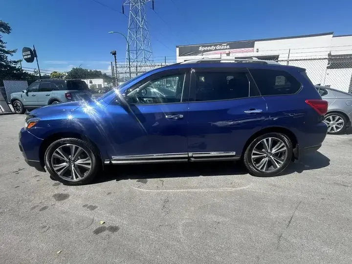 Nissan Pathfinder 2017 photo 2