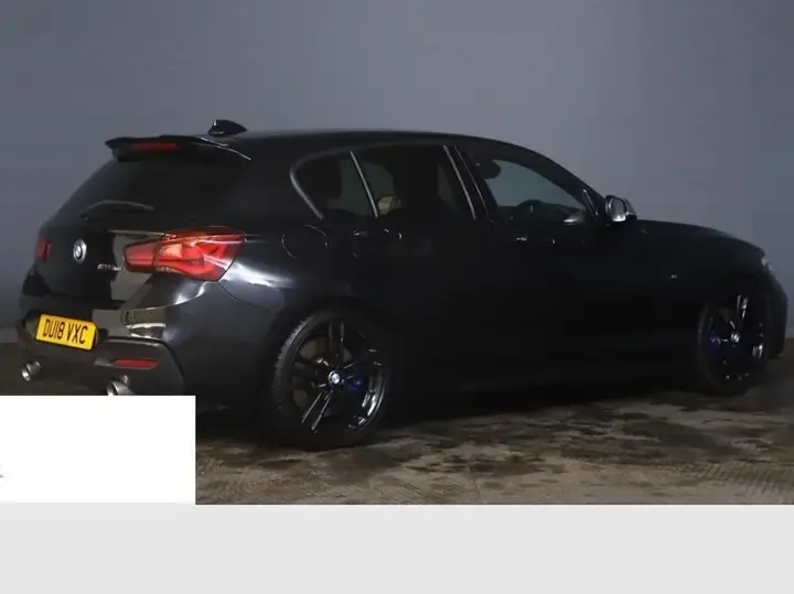 BMW 1 Series 2018 photo 2