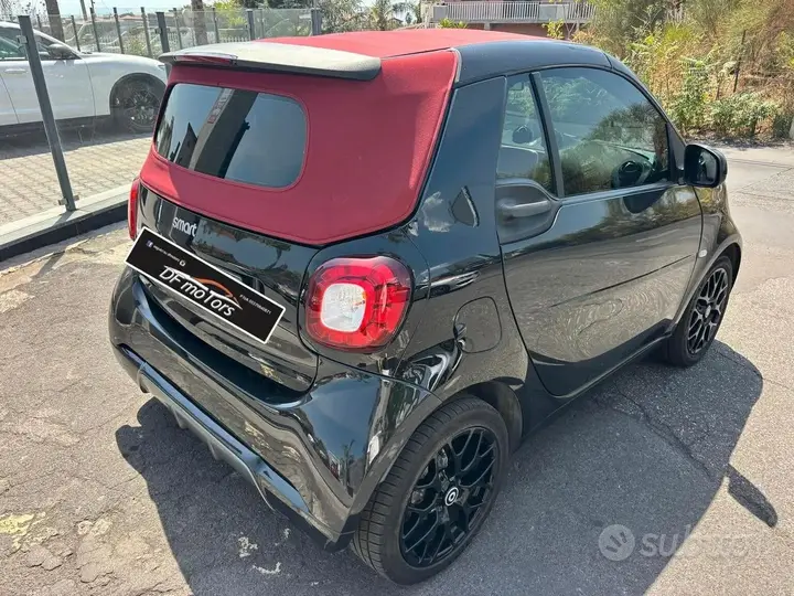 Smart Fortwo 2019 photo 3