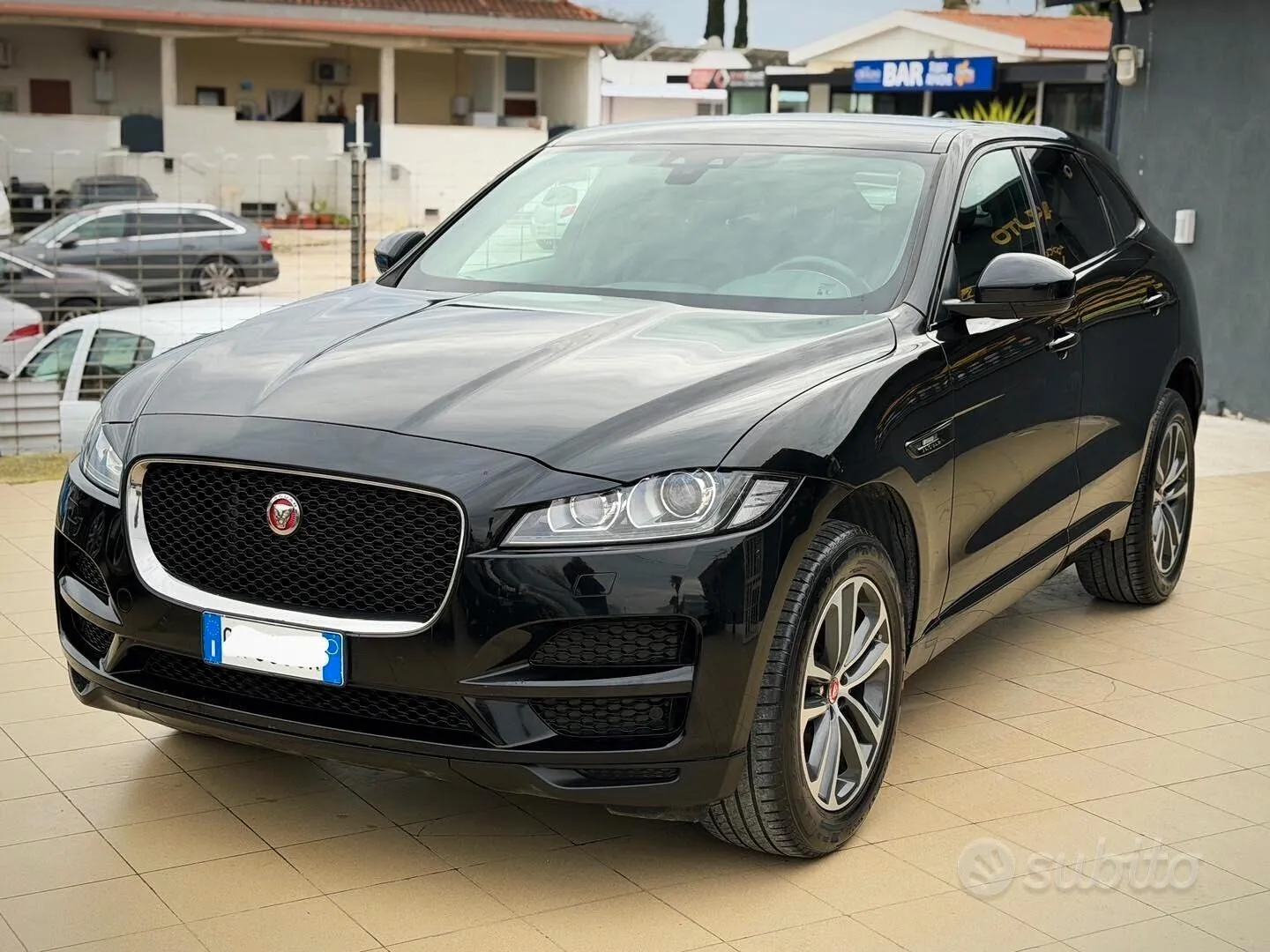 Jaguar F-Pace 2020 photo 2