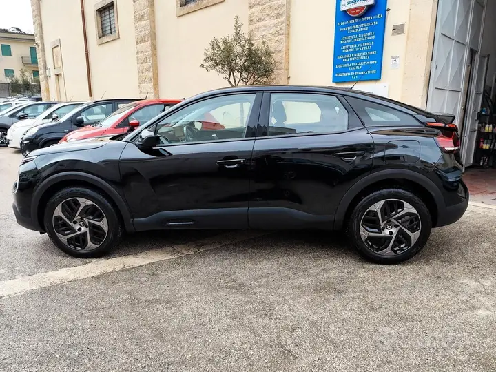 Citroen C4 2022 photo 2
