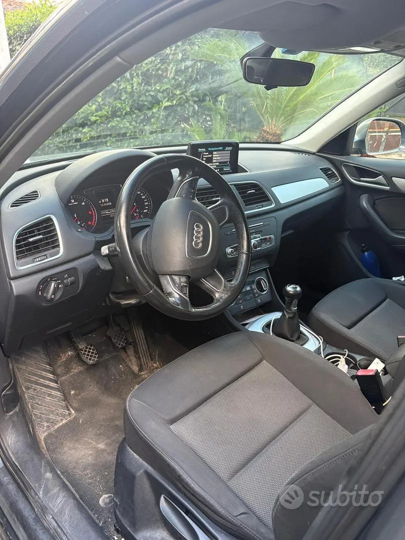Audi Q3 2017 photo 2