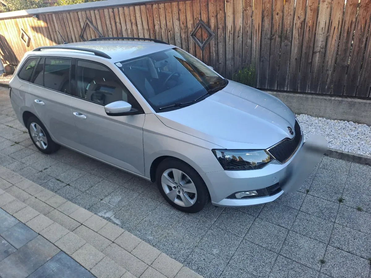 Skoda Fabia 2017 photo 2