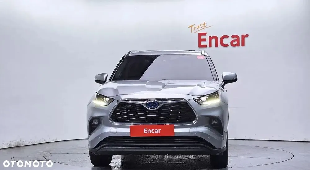 Toyota Highlander 2023 photo 3