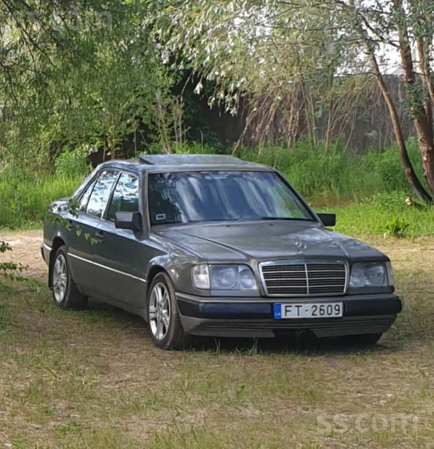 Mercedes-Benz 300