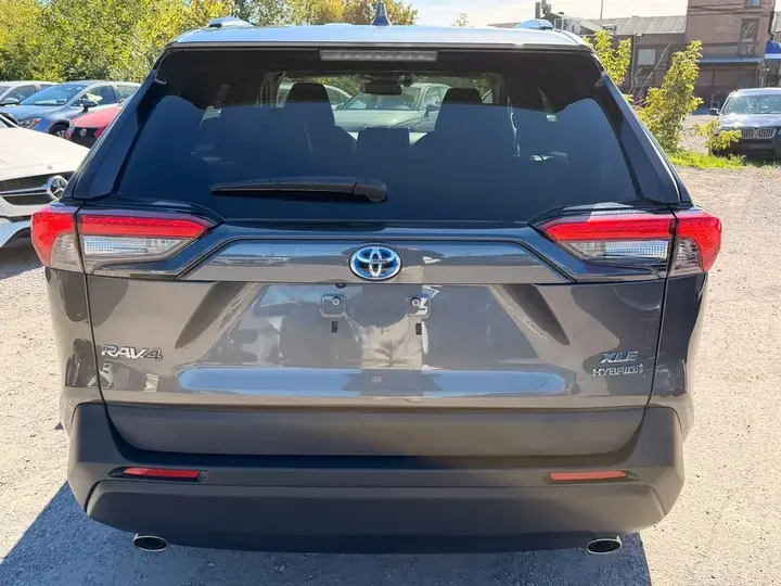 Toyota Rav4 2023 photo 5