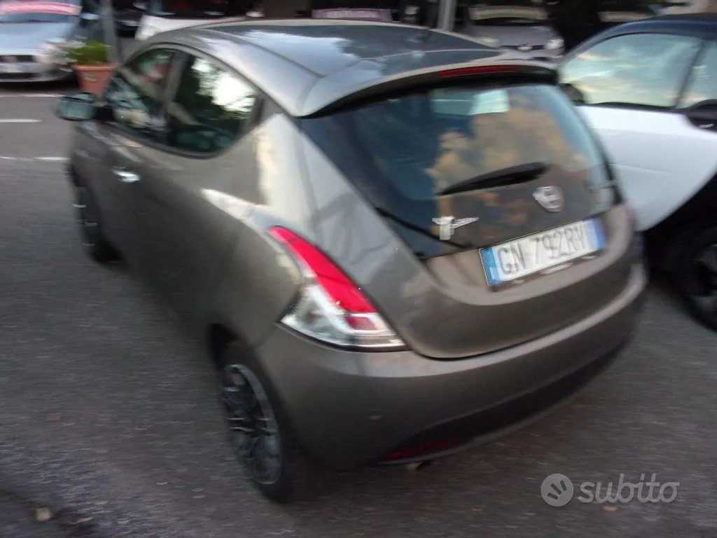 Lancia Ypsilon 2023 photo 3