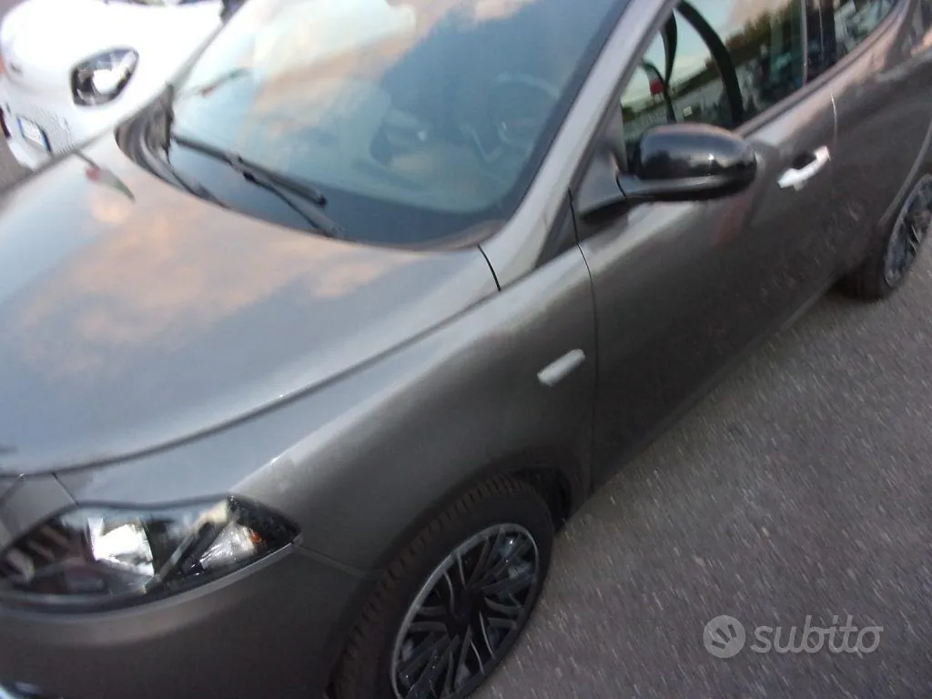 Lancia Ypsilon 2023 photo 5