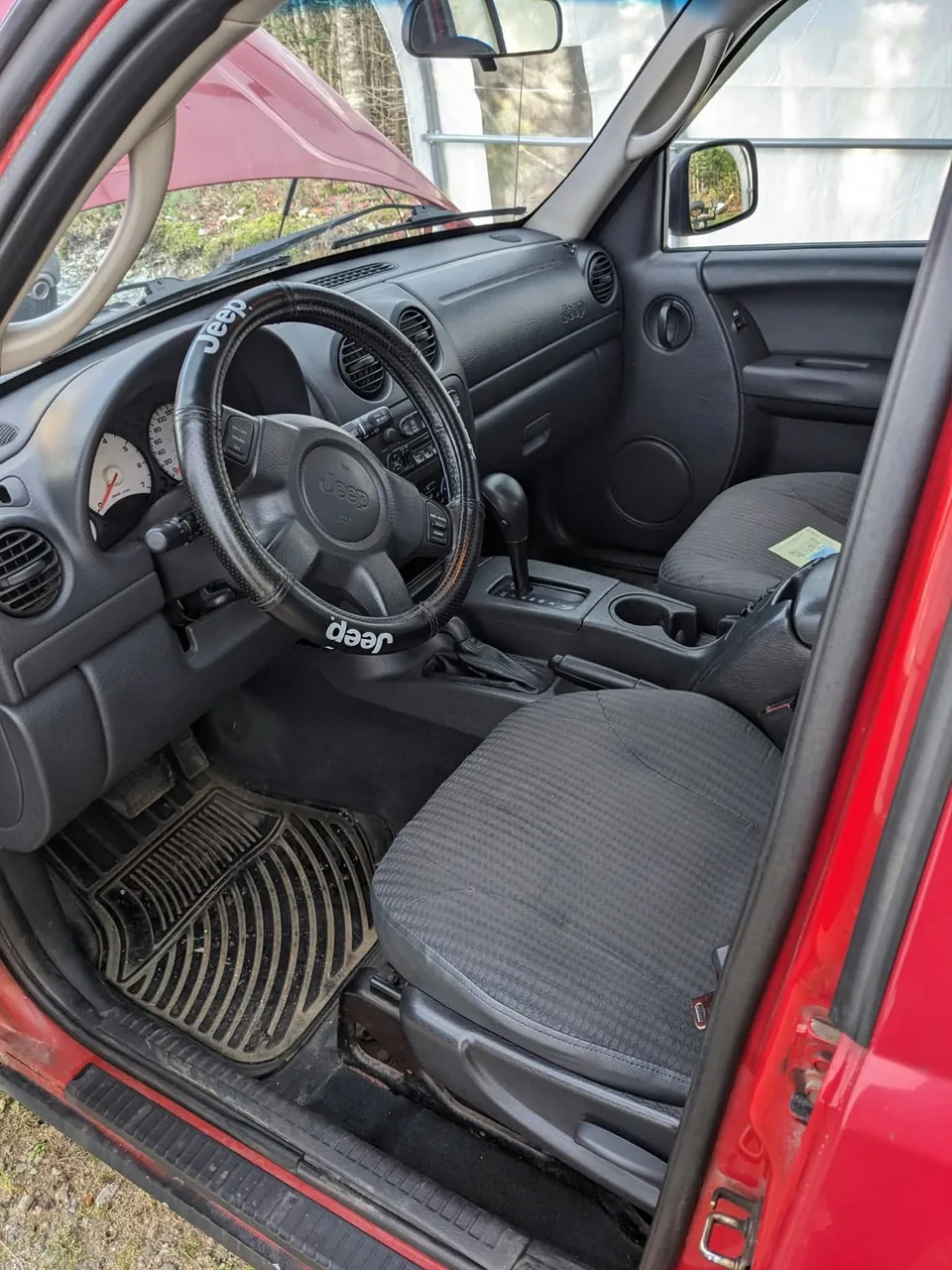 Jeep Liberty 2003 photo 3