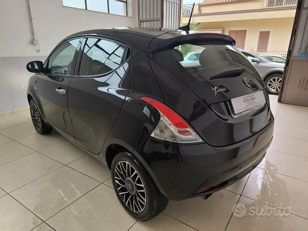 Lancia Ypsilon 2022 photo 4
