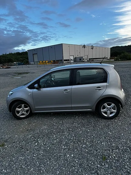 Volkswagen Up 2015 photo 4