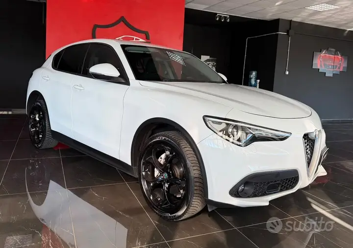 Alfa Romeo Stelvio 2018 photo 3
