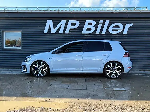 Volkswagen Golf 7 2018 photo 2