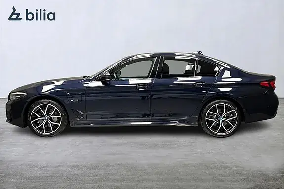 BMW 530E 2023 photo 4
