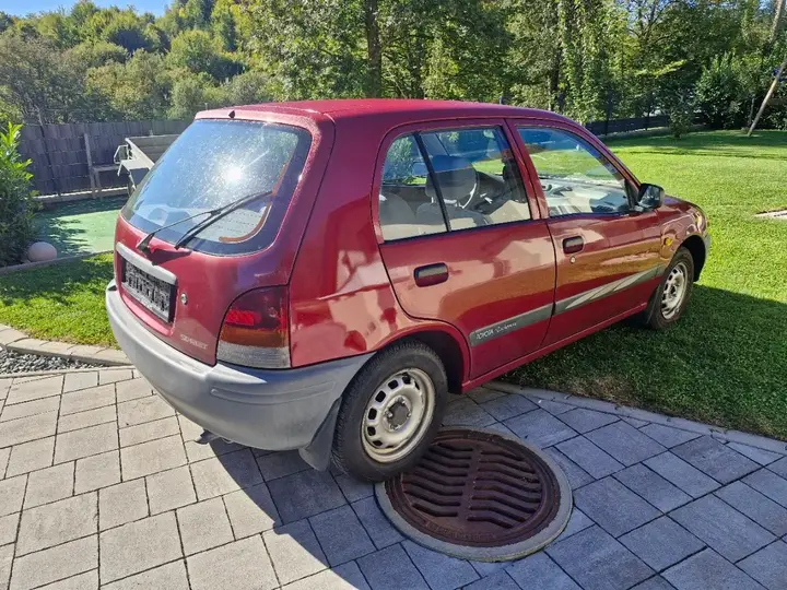 Toyota Starlet 1996 photo 3